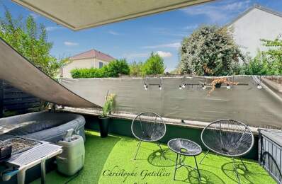 Quartier VILLAGE, appartement T3 (2 chambres) - Terrasse et Jardinet - Box fermé — photo du bien