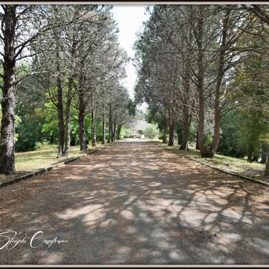 Maison 8 pièces 560000 €