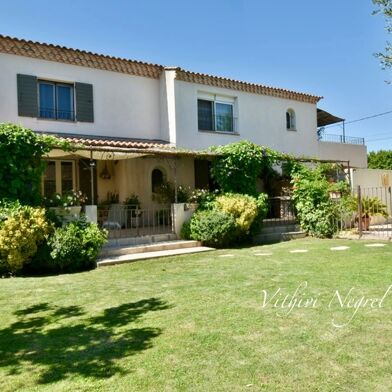 Maison 7 pièces 890000 €