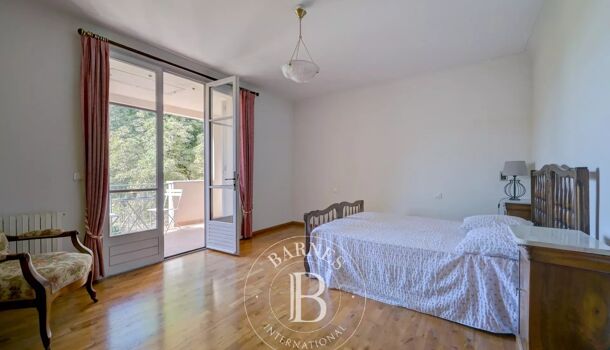 Villa / Maison 9 pièces  à vendre Forcalquier 04300