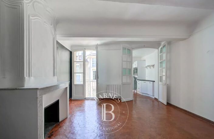 EXCLUSIVITÉ - AIX-EN-PROVENCE CENTRE - APPARTEMENT 2 PIÈCES - 40 — photo 2