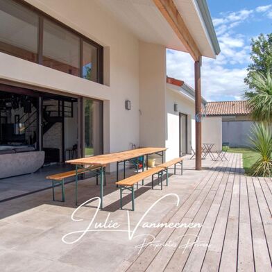 Maison 7 pièces 593000 €