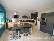 CHANTONNAY - Maison plain-pied avec grand atelier — photo 4