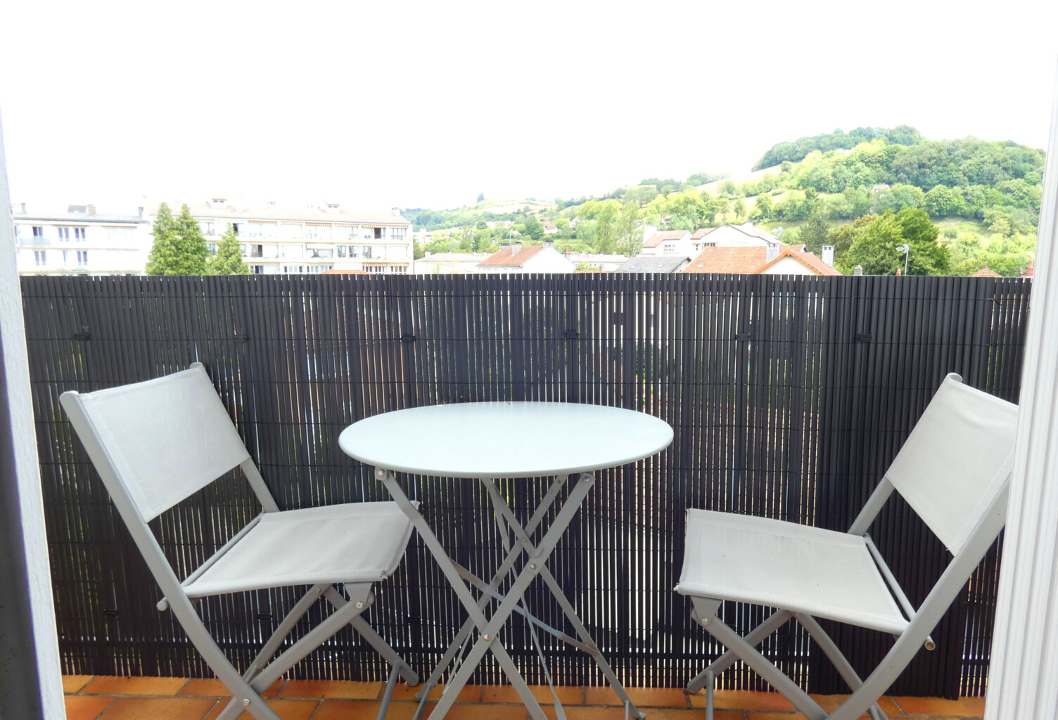 Beau et grand T3 BALCON GARAGE — photo 1