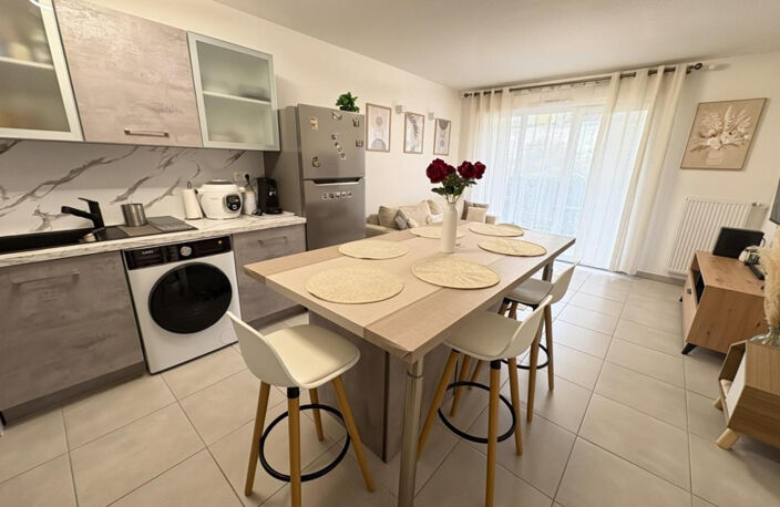 APPARTEMENT DE TYPE 2 AVEC BALCON ET PLACE DE PARKING — photo 3
