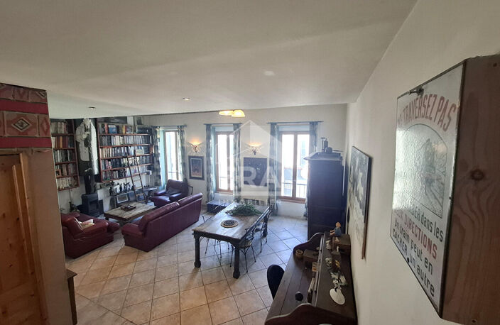 En exclusivité - Duplex T5 avec terrasse : Secteur Capelette (13010) — photo 2