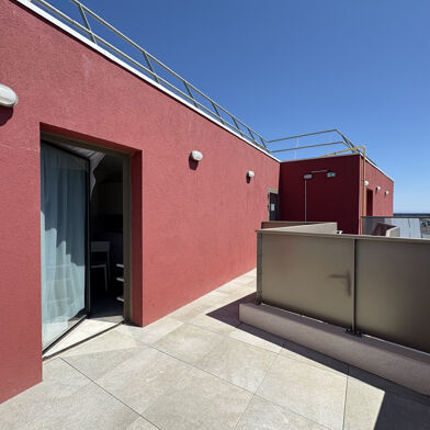 Appartement 1 pièces 884 €