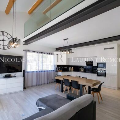 Maison 5 pièces 599000 €