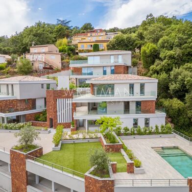 Appartement 4 pièces 735000 €