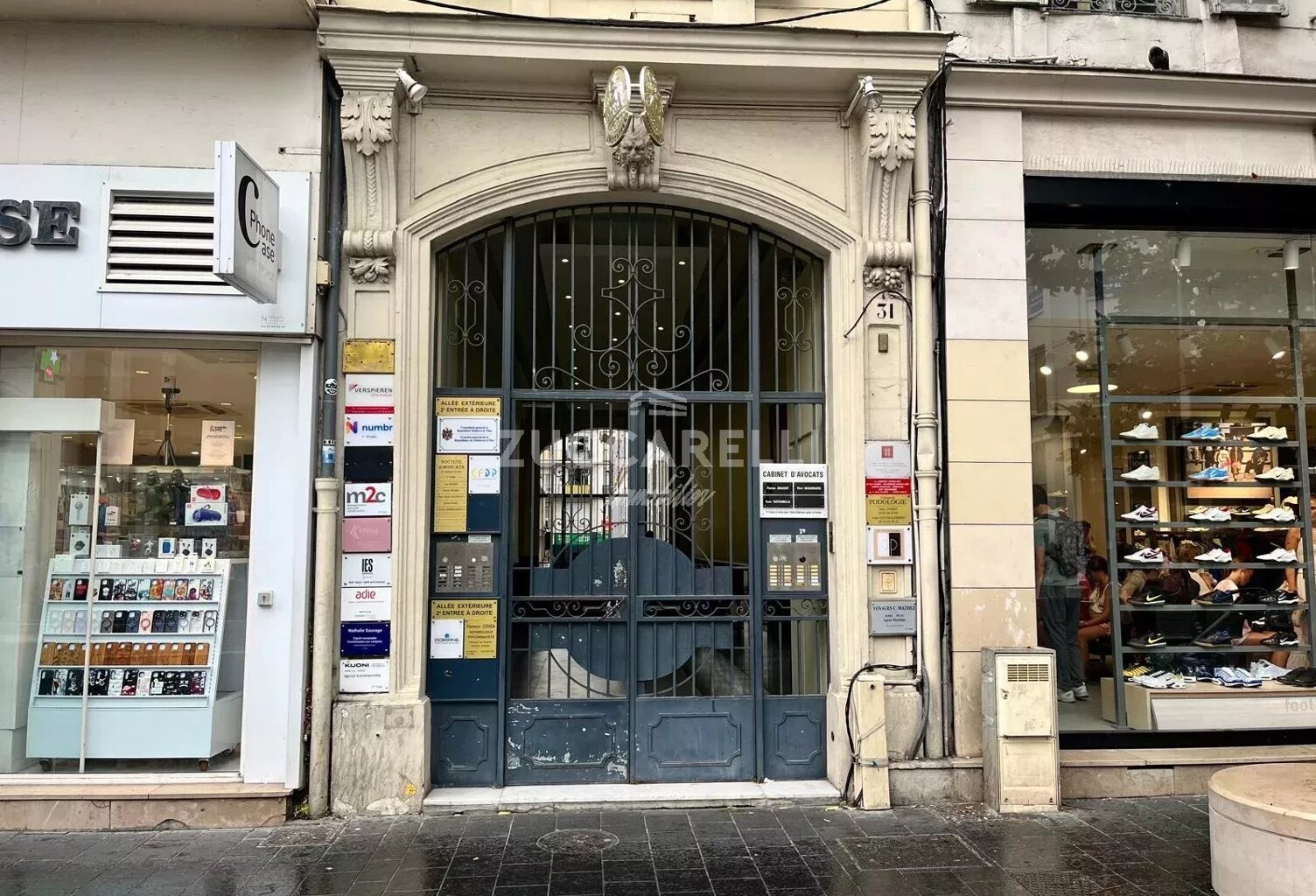 Location local professionnel/commercial — photo 1