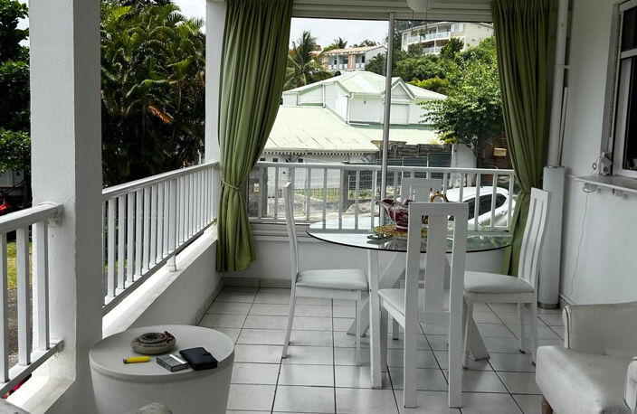 TROIS-ILETS / Anse-mitan : SPACIEUX T3 AVEC VUE — photo 2