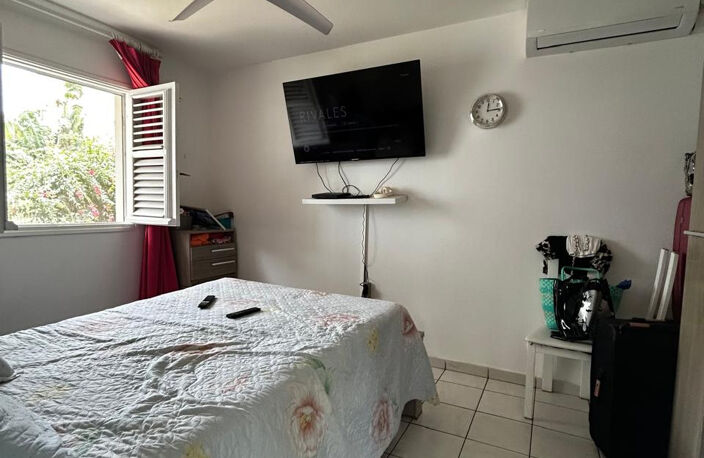 TROIS-ILETS / Anse-mitan : SPACIEUX T3 AVEC VUE — photo 3