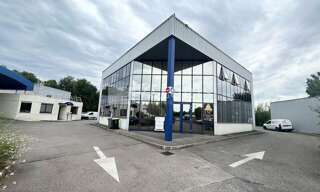 Bureau  126 m² à louer à Saint-Genis-Laval (69230)