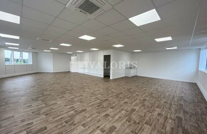 BUREAUX à LOUER — photo 3
