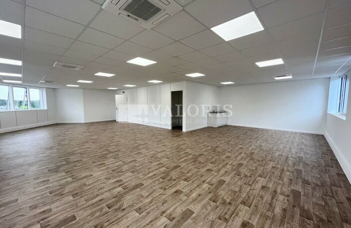 BUREAUX à LOUER — photo 4