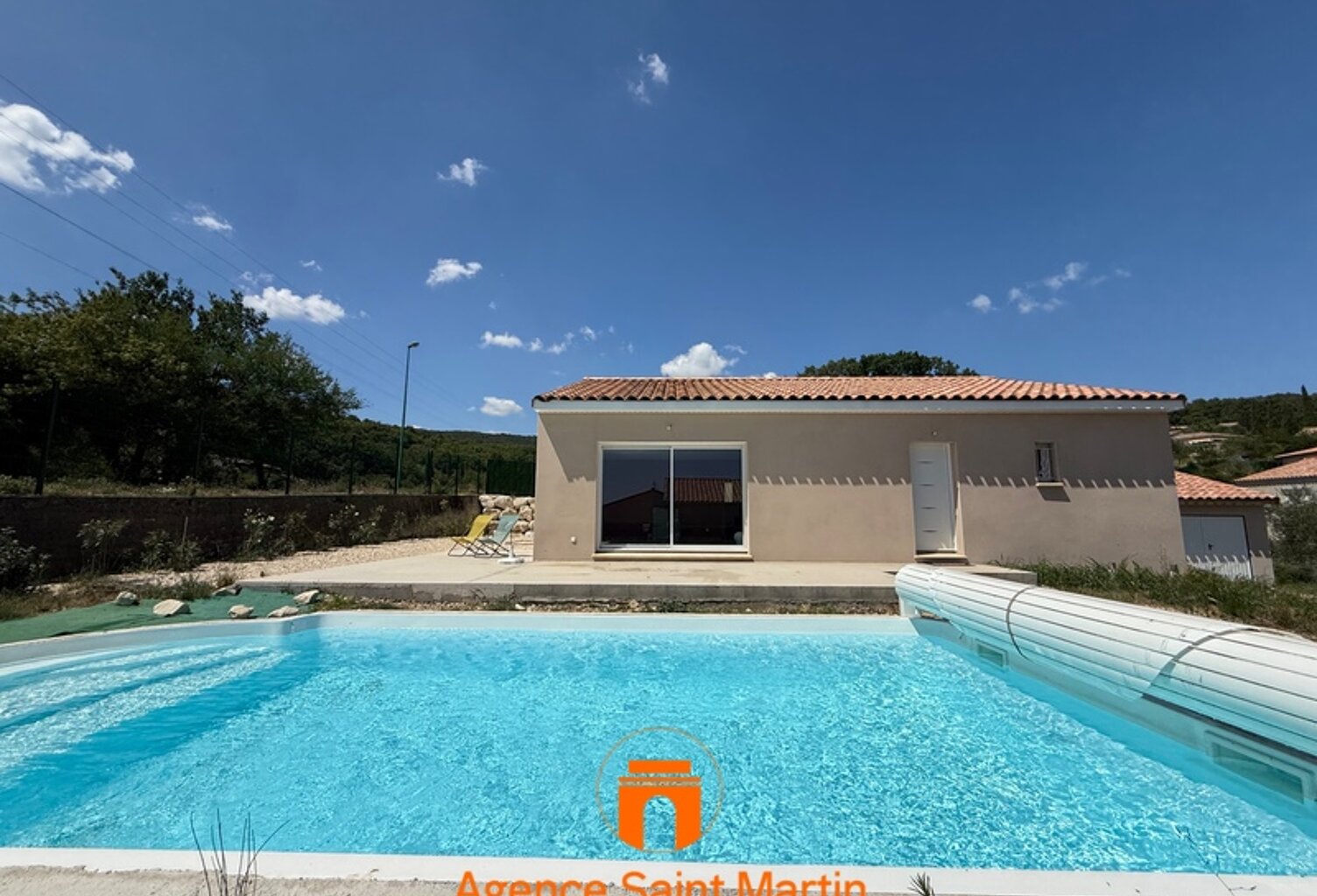 Villa — photo 1