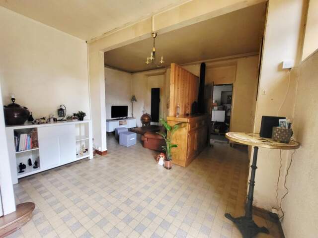 Grande maison familiale à rénover avec dependance — photo du bien