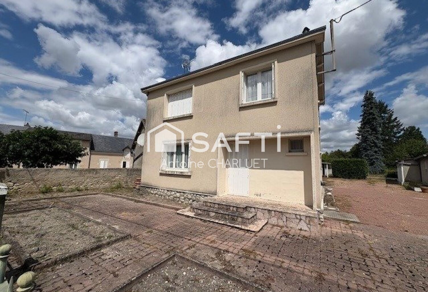 Maison de bourg 95m² - 3 chambres - dépendances - terrain 1243m² — photo 1