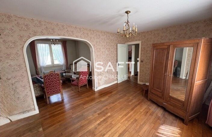 Maison de bourg 95m² - 3 chambres - dépendances - terrain 1243m² — photo 2