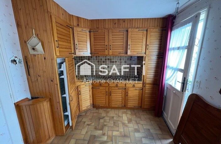 Maison de bourg 95m² - 3 chambres - dépendances - terrain 1243m² — photo 5
