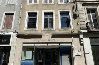 AU COEUR DE LA VILLE, IMMEUBLE AVEC LOCAL COMMERCIAL ET BURE — photo du bien