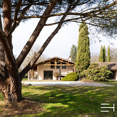 Maison 10 pièces 890000 €