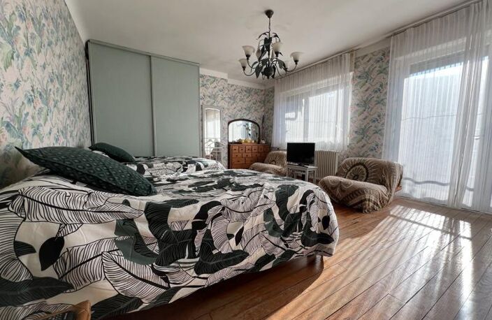 Maison art déco de 7 pièces principales — photo 2