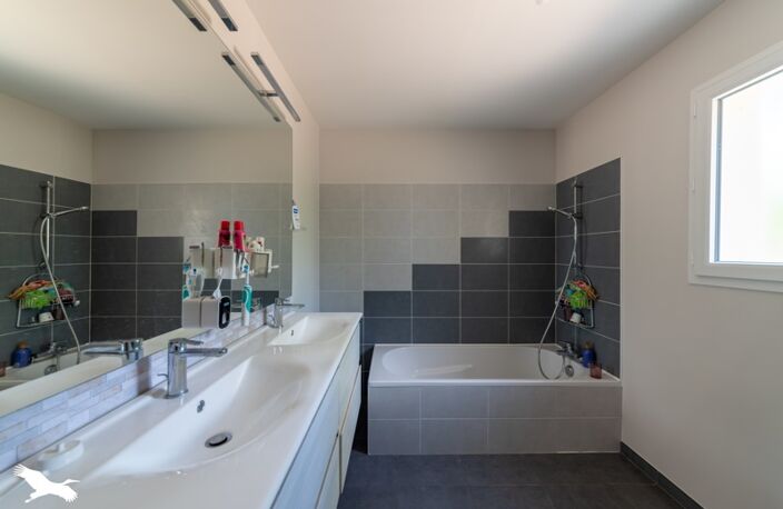 Contemporaine de 4 pièces principales — photo 4