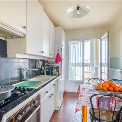 Appartement 5 pièces 358700 €