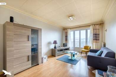 Appartement 5 pièces 337600 €