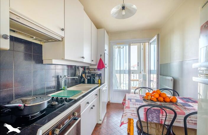 Vente appartement 5 pièces 98 m² Villeurbanne (69100) — photo 2
