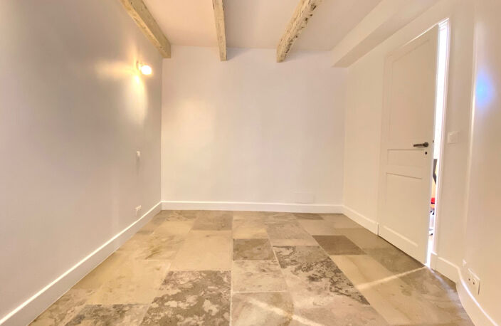 EXCLUSIVITE - BIOT VILLAGE - APPARTEMENT DUPLEX ENTIEREMENT — photo 4