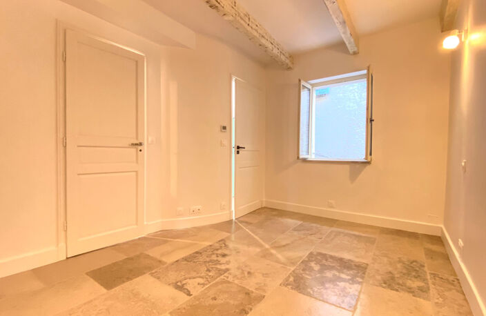 EXCLUSIVITE - BIOT VILLAGE - APPARTEMENT DUPLEX ENTIEREMENT — photo 5