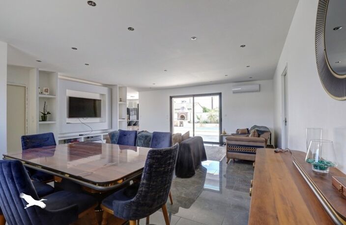 Vente maison 5 pièces 156 m² Saint-Sulpice-la-Pointe (81370) — photo 2