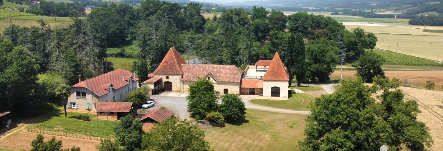 Maison 10 Pièces 270 m² à vendre à Aurions-Idernes (64350)