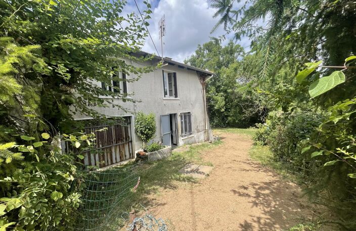 Vente maison 4 pièces 90 m² Thizy-les-Bourgs (69240) — photo 2