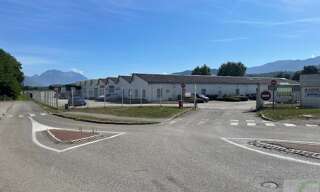 Commerce  408 m² à louer à Pontcharra (38530)