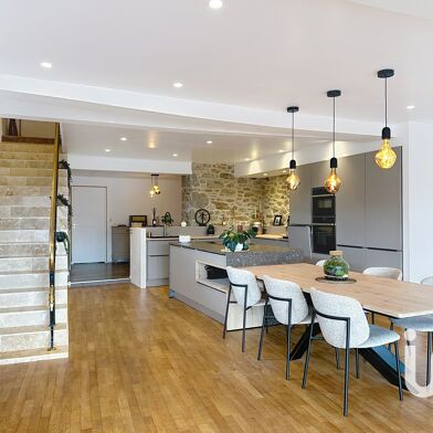 Maison 6 pièces 399000 €