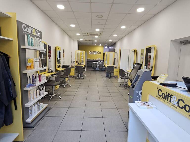 Vente Local d'activités 64 m&sup2; — photo 1