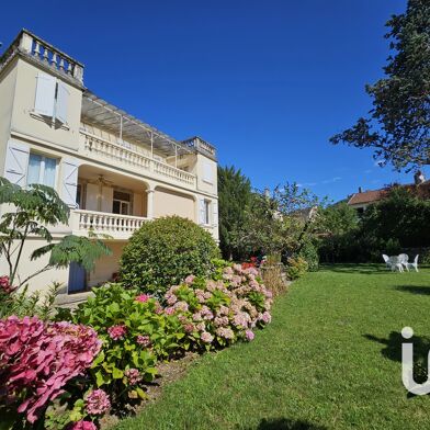 Maison 10 pièces 400000 €