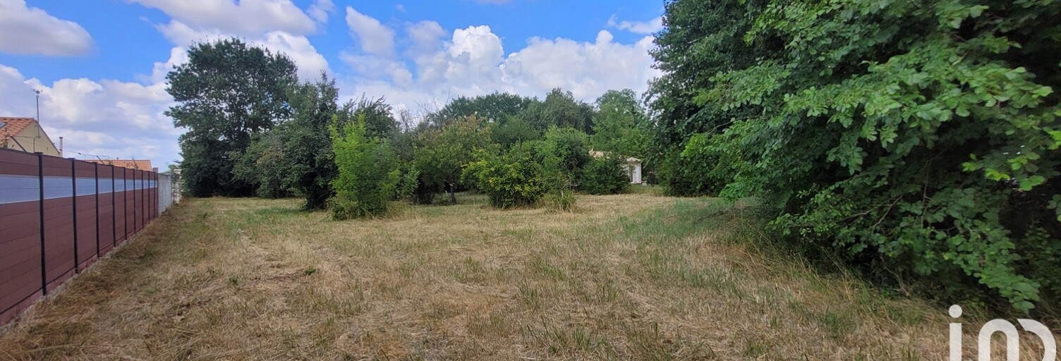Terrain  1927 m² à vendre à Nantillé (17770)