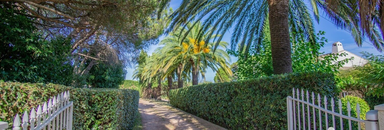 Maison 9 Pièces 237 m² à vendre à Fréjus (83600)