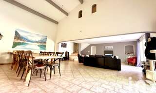 Maison 10 Pièces 325 m² à vendre à Camaret-sur-Aigues (84850)