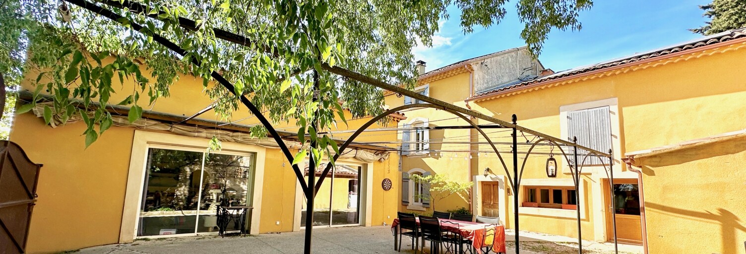 Maison 10 Pièces 300 m² à vendre à Camaret-sur-Aigues (84850)