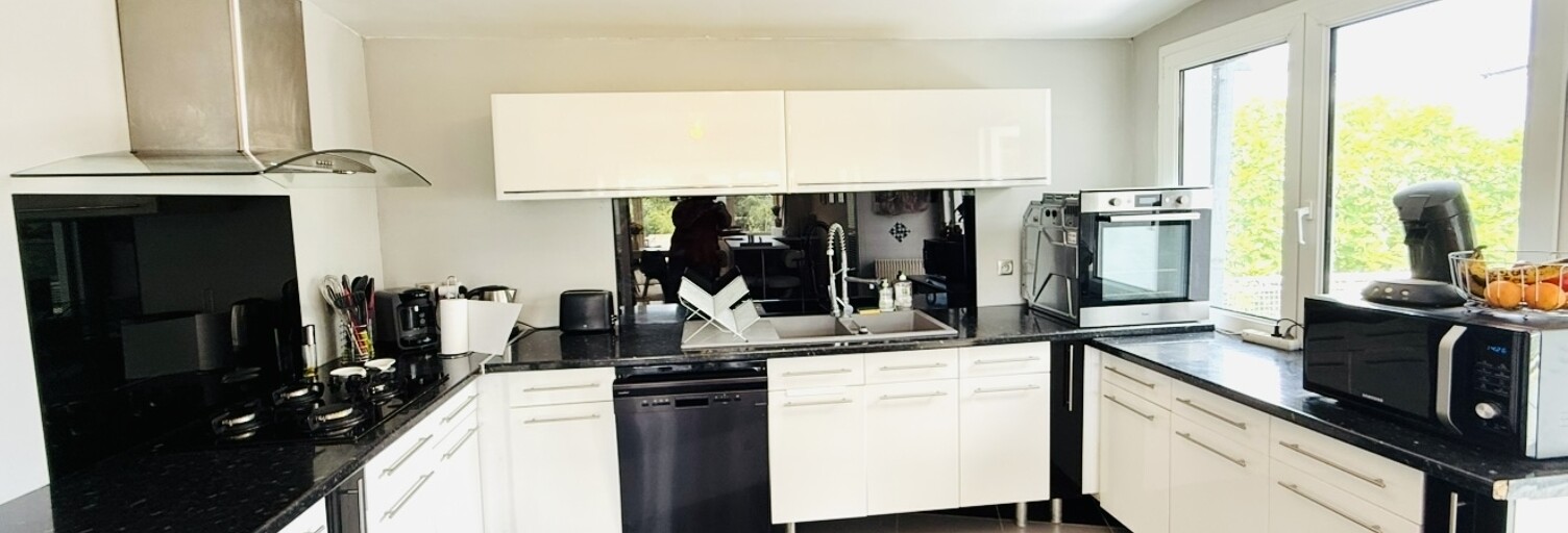 Maison 8 Pièces 135 m² à vendre à Lagor (64150)