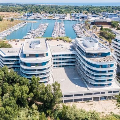 Appartement 4 pièces 494900 €