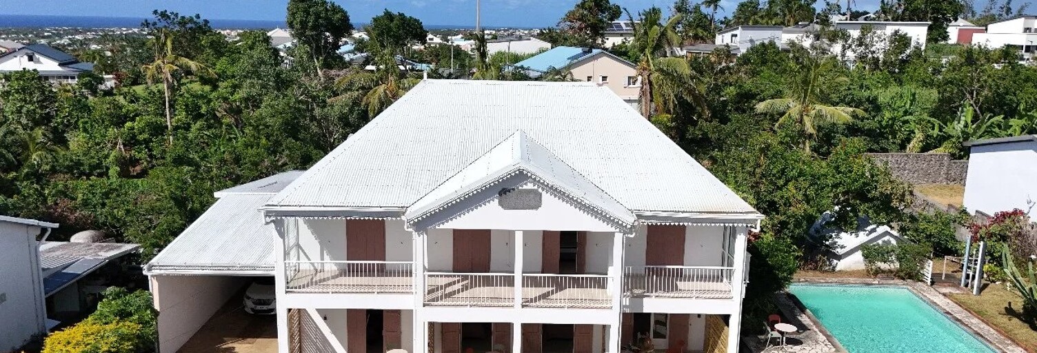 Maison 14 Pièces 297 m² à vendre à Sainte-Suzanne (97441)