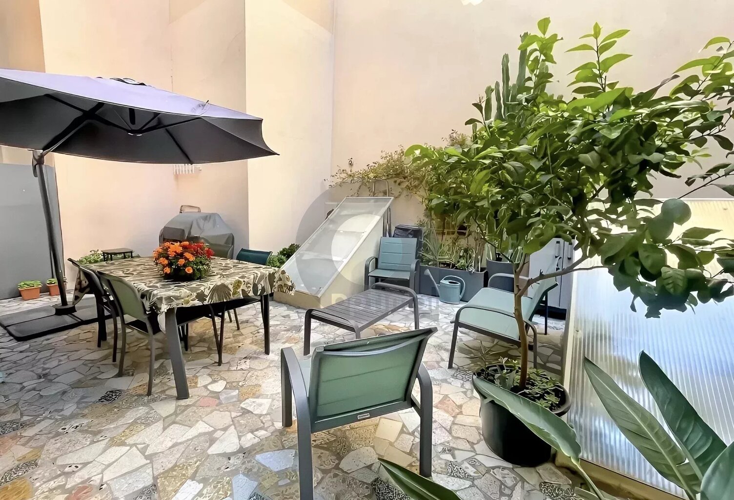 Menton 3P rue pietonne / place du Cap — photo 1