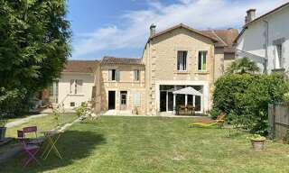 Maison 10 Pièces 305 m² à vendre à Barbezieux-Saint-Hilaire (16300)