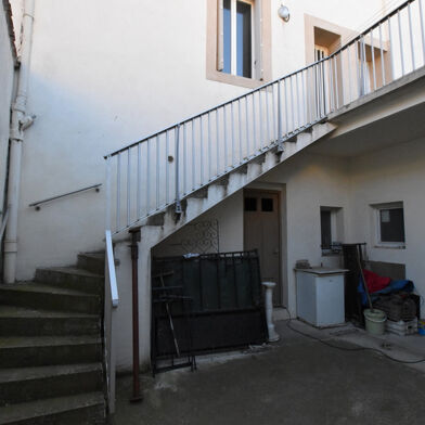 Immeuble  243000 €